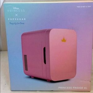 New in Box Disney Princess X PopSugar Happily Ever After Pink 6L Fridge